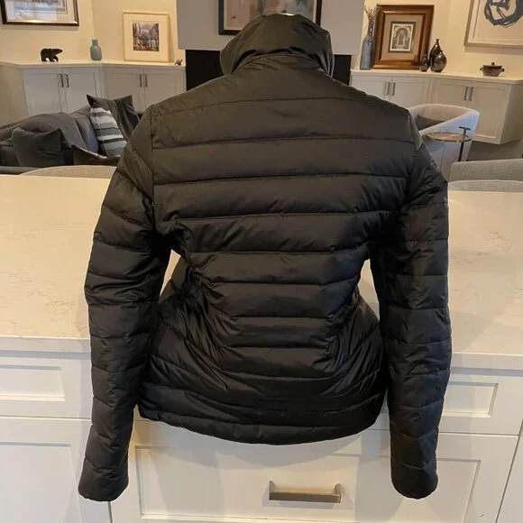 HBC Official Outfitter 2014 Olympics Reversible Down Puffer Jacket Red Black M - Picture 10 of 16